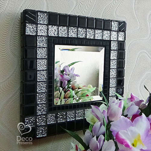 Декоративное зеркало с керамической мозаикой